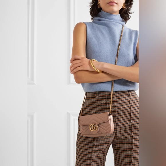 Gucci Matelassé Chevron Quilted Leather Super Mini Marmont Bag in Dusty Pink - Picture 16 of 17